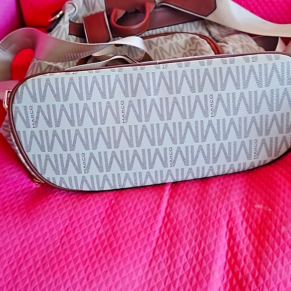 Marco bag, with Matching Marco wallet(clutch) - Picture 4 of 14